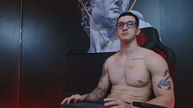 Snapshot of JacksonOlsenn chatting on September 15, 7:58 pm JacksonOlsenn online show from September 15, 7:58 pm