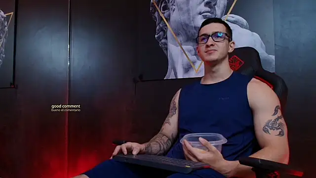 Snapshot of JacksonOlsenn chatting on October 13, 9:04 pm JacksonOlsenn online show from October 13, 9:04 pm