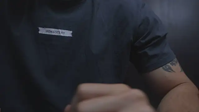 JacksonOlsenn online show from November 22, 8:30 pm