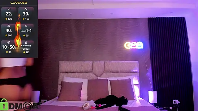 Snapshot of Cristal__adams chatting on October 26, 12:22 pm Cristal adams online show from October 26, 12:22 pm