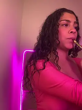 NINA 18 YEARS online show from March 5, 11:05 pm