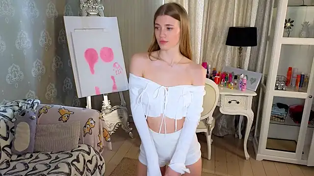 AnneFoxy online show from May 15, 8:10 am