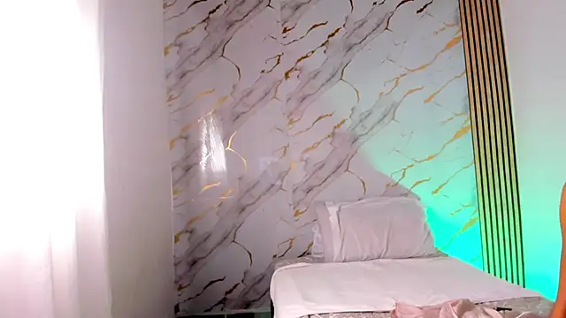 Snapshot of coralcarter1 chatting on November 13, 2:49 pm coralcarter1 online show from November 13, 2:49 pm