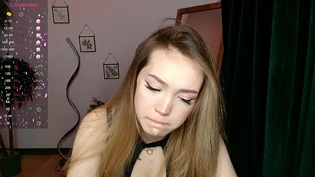 Evia r0se online show from January 22, 10:50 am