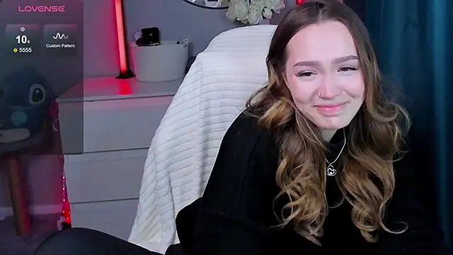 Evia r0se online show from October 8, 9:51 am