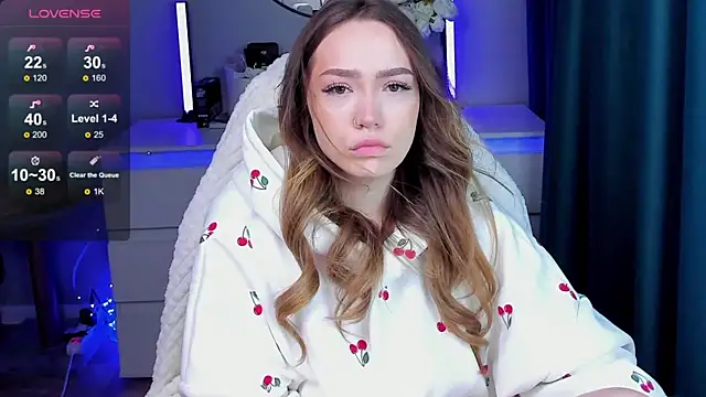 Evia r0se online show from November 12, 10:04 am