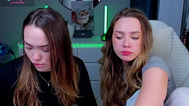 Evia r0se online show from March 7, 7:55 pm