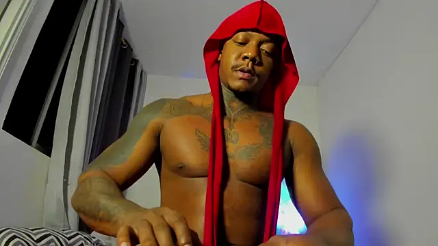 Snapshot of ronnie_7777 chatting on October 17, 2:26 am ronnie 7777 online show from October 17, 2:26 am