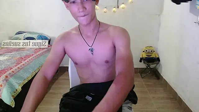 Snapshot of jake_willianss chatting on December 27, 9:54 pm jake willianss online show from December 27, 9:54 pm