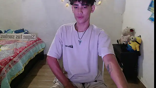 Snapshot of jake_willianss chatting on January 5, 9:47 pm jake willianss online show from January 5, 9:47 pm