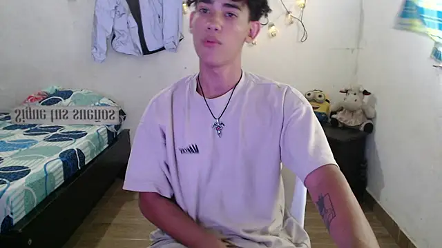 Snapshot of jake_willianss chatting on January 17, 8:22 pm jake willianss online show from January 17, 8:22 pm