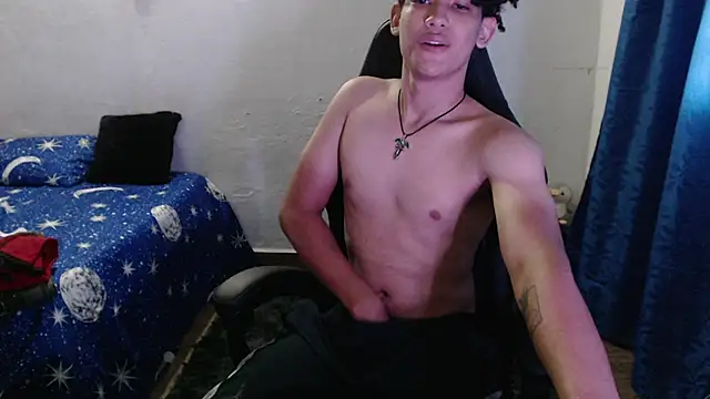 Snapshot of jake_willianss chatting on February 4, 9:10 pm jake willianss online show from February 4, 9:10 pm