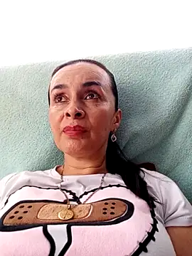 Samantha Sullivan  online show from October 20, 3:45 pm