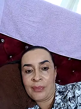 Samantha Sullivan  online show from January 13, 10:15 pm