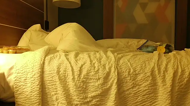 Snapshot of overaveragefreak4you chatting on September 22, 9:22 am overaveragefreak4you online show from September 22, 9:22 am