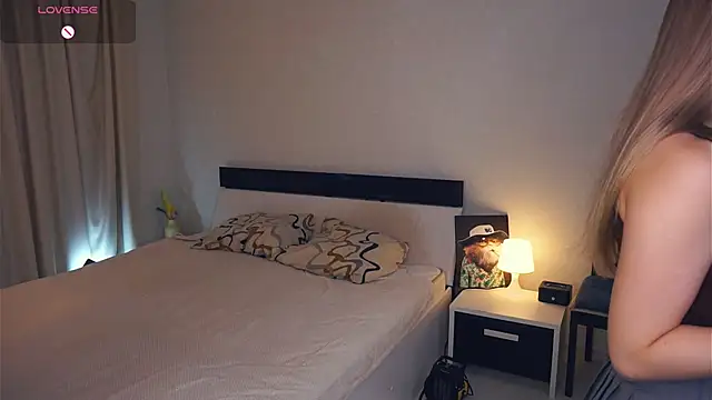 Snapshot of CathrynGeer chatting on September 23, 6:33 pm CathrynGeer online show from September 23, 6:33 pm