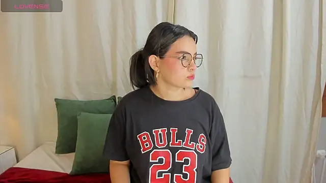 alys baker online show from January 29, 2:40 am