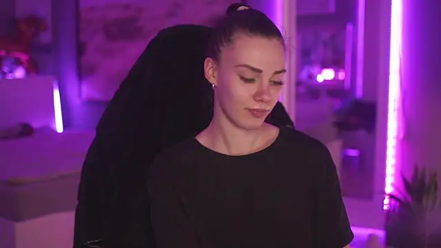 StephanieNeeson online show from December 30, 10:34 pm