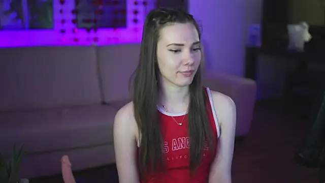 StephanieNeeson online show from February 24, 10:58 pm