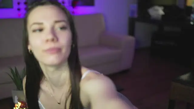 StephanieNeeson online show from February 25, 2:03 am