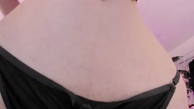 DarkMouseee online show from February 25, 1:32 pm