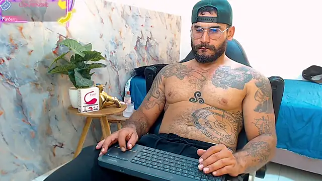hanz col online show from September 16, 5:58 pm