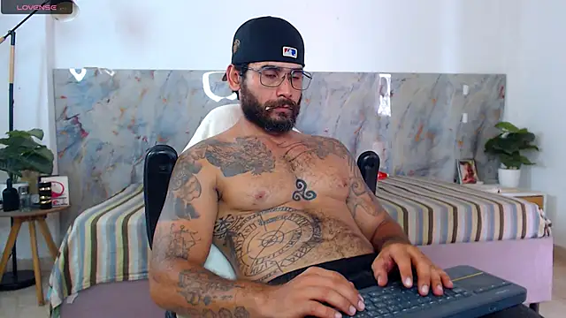 hanz col online show from May 6, 4:23 pm