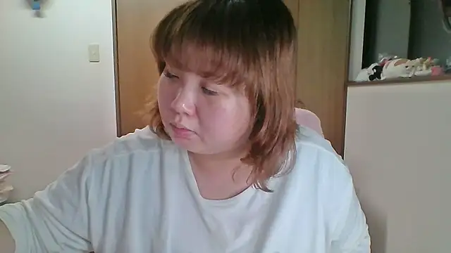 SAKU-RA-chan online show from February 6, 12:30 pm
