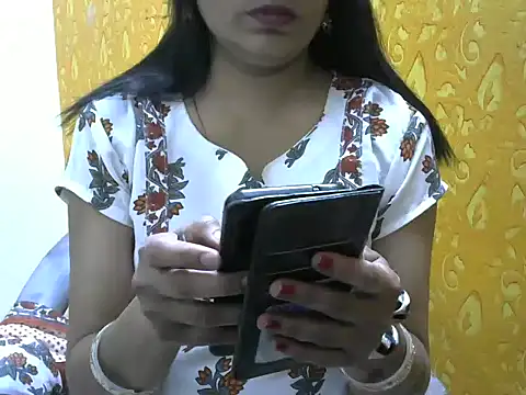 l l ish online show from March 9, 7:45 am