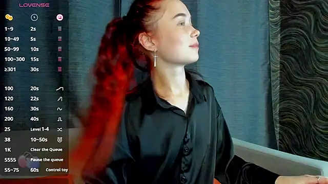 Snapshot of Kira_yoon chatting on February 13, 2:09 pm Kira yoon online show from February 13, 2:09 pm