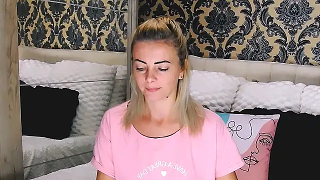 Aly girl1 online show from September 27, 9:03 am