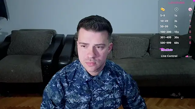 Snapshot of JohnnyStepBro chatting on November 1, 8:22 pm JohnnyStepBro online show from November 1, 8:22 pm