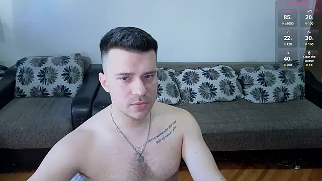 Snapshot of JohnnyStepBro chatting on April 7, 2:28 pm JohnnyStepBro online show from April 7, 2:28 pm