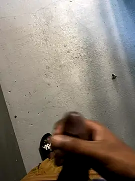 Snapshot of zeekBbc chatting on October 31, 8:32 pm zeekBbc online show from October 31, 8:32 pm