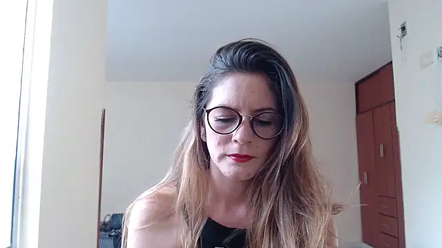 Hanny 24 online show from December 12, 8:10 pm