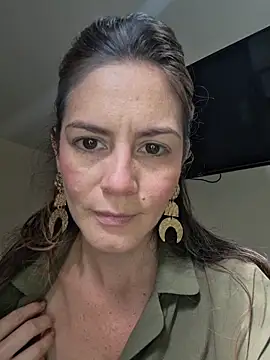 Hanny 24 online show from February 9, 8:13 pm