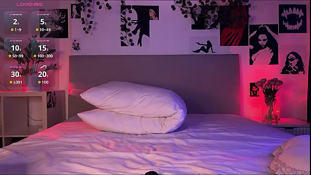 Snapshot of Lisa_Moones chatting on February 26, 4:50 pm Lisa Moones online show from February 26, 4:50 pm