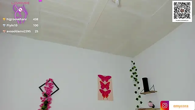 Emic  online show from January 7, 7:59 pm