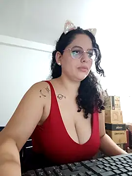 babyluna939 online show from March 6, 7:21 pm