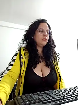 babyluna939 online show from May 9, 11:43 pm