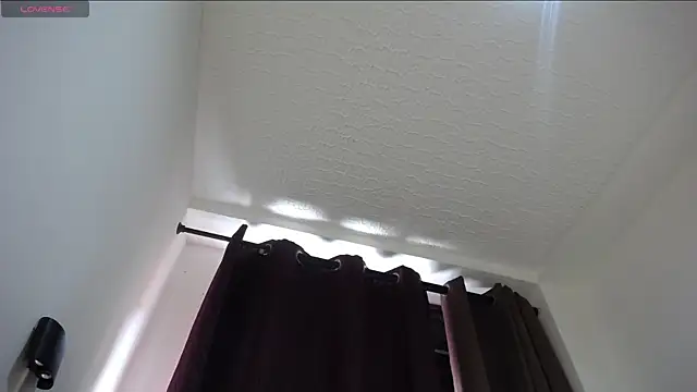 Snapshot of janna_isa chatting on February 26, 7:27 pm janna isa online show from February 26, 7:27 pm