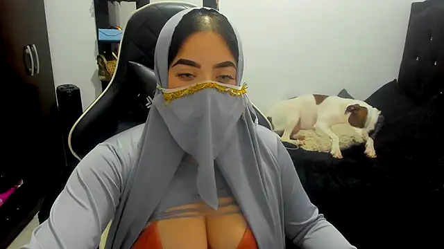 janna isa online show from October 18, 10:10 pm