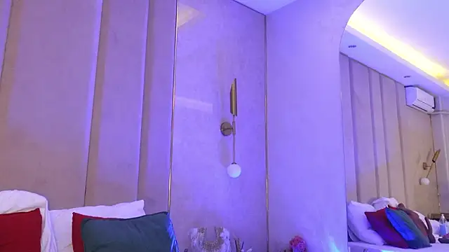 Denise Taylor online show from February 19, 5:58 am