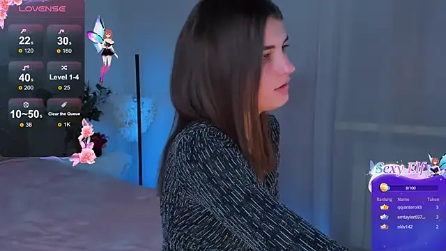 Snapshot of Laura_Leee chatting on December 25, 9:45 am Laura Leee online show from December 25, 9:45 am