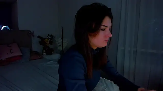 Snapshot of Laura_Leee chatting on December 30, 6:20 am Laura Leee online show from December 30, 6:20 am