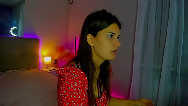 Snapshot of Laura_Leee chatting on September 11, 5:29 am Laura Leee online show from September 11, 5:29 am