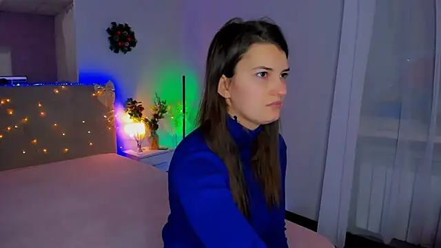 Snapshot of Laura_Leee chatting on January 15, 6:29 am Laura Leee online show from January 15, 6:29 am