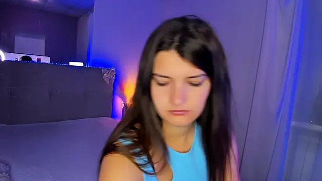 Laura Leee online show from June 28, 5:13 am