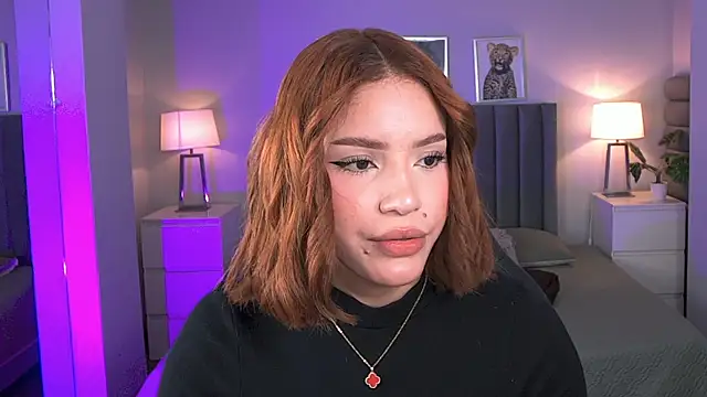 Madie  collins online show from May 15, 11:50 am