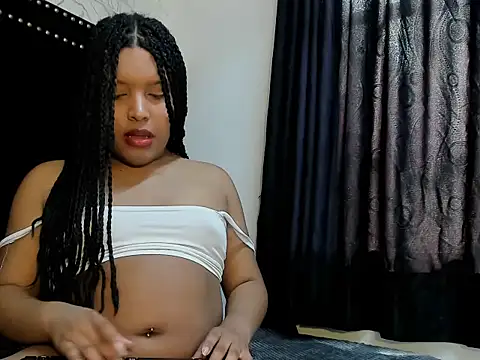 Snapshot of ShanayaKops chatting on October 27, 2:10 pm ShanayaKops online show from October 27, 2:10 pm